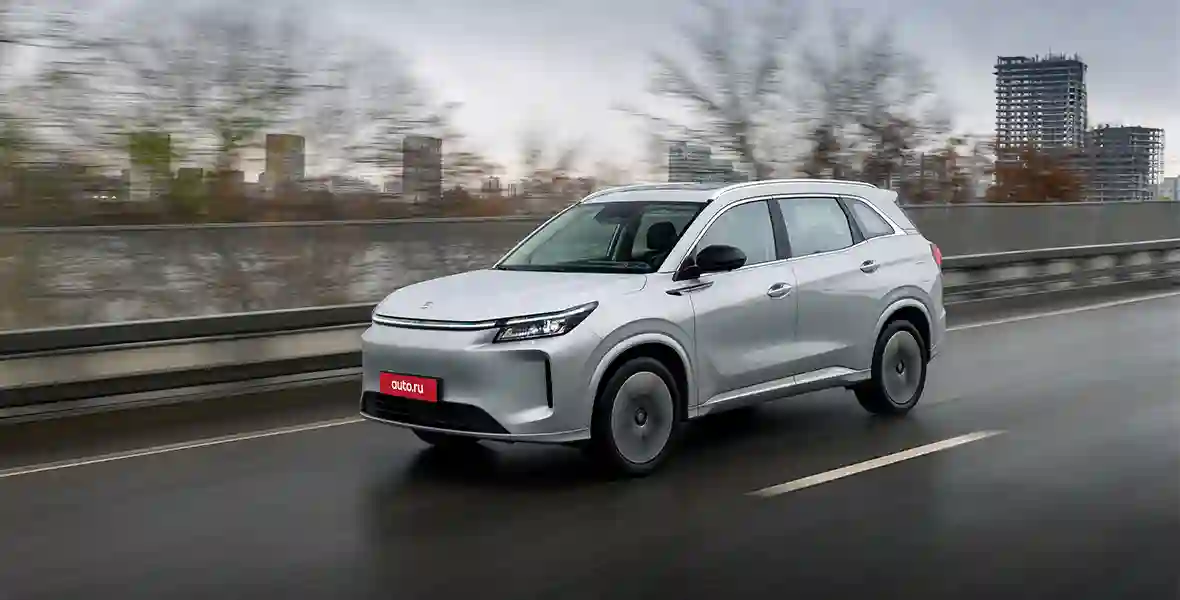 Новость EVOLUTE (Больше чем рестайлинг: первый тест обновлённого российского гибрида EVOLUTE i‑SPACE)